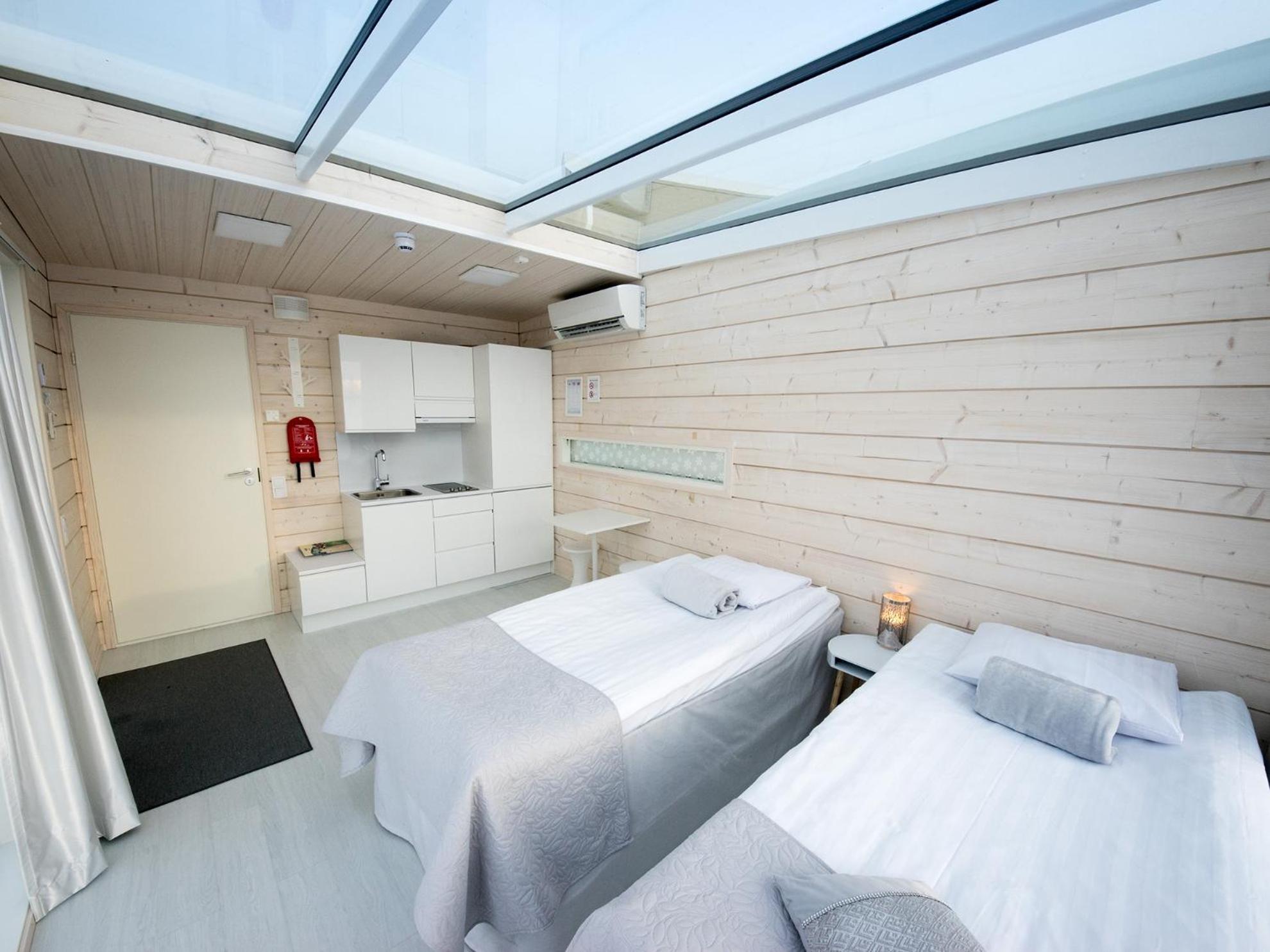 Seaside Glass 4*